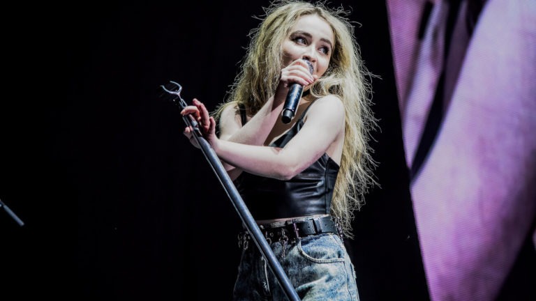 Sabrina Carpenter Takes Center Stage: Pop Star Confirmed for 68th Grammy Awards Performance